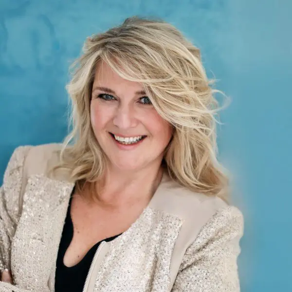 Foto van een blonde vrouw